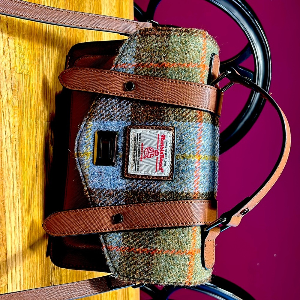 Harris Tweed wool purse